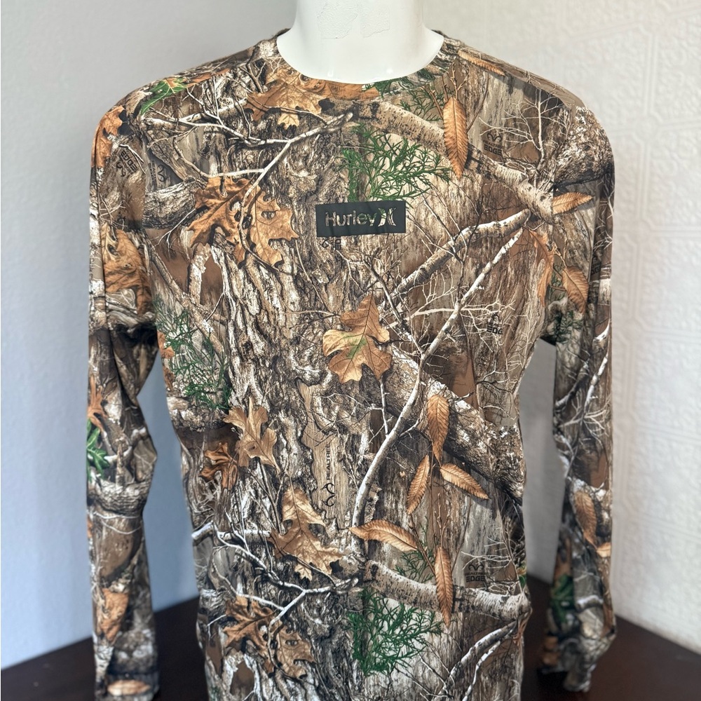 Hurley/Real tree collab Men's Woodland Camo Long Sleeve Tee